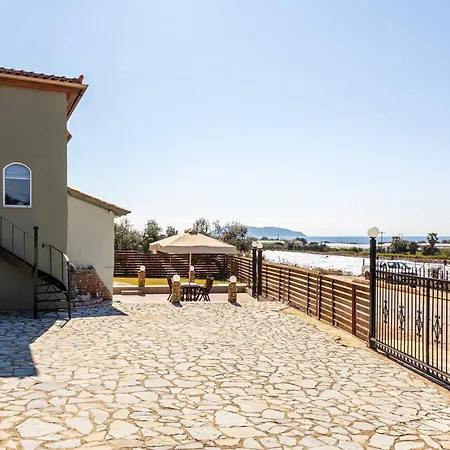 Filiatra's Cozy Haven A Peaceful Escape In Nature Apartman